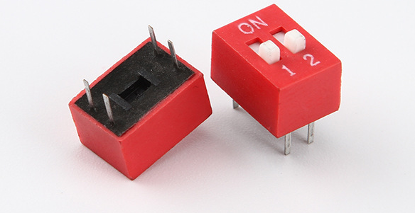 2位拨码开关实图