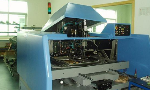 轻触开关插件机